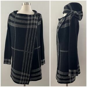 Fylo London Women's Plaid Hooded Cardigan Sweater Wrap Style Black Gray Small